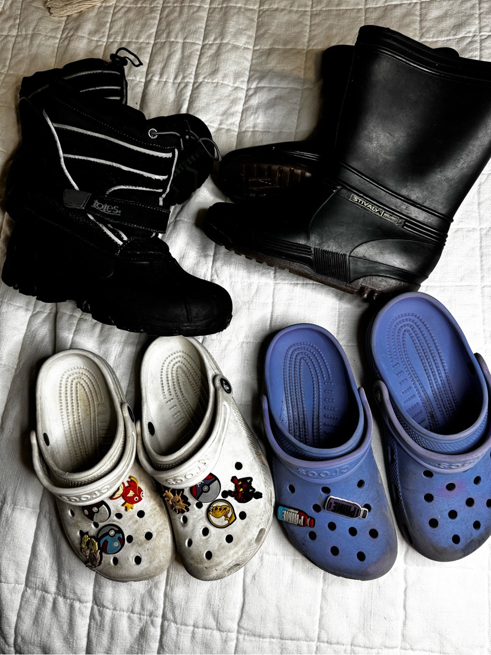 4 pairs of kids shoes, size 3 CROCS & Totes snow boots, Stivaly Italy Rain boots
